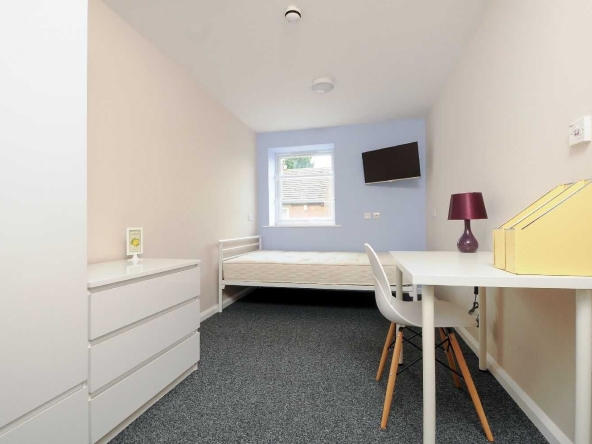 Дава се под наем Двустаен апартамент в София, Център - 56 кв.м за 387.6 € - Снимка #1