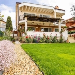 Дава се под наем Къща в Варна, м-т Евксиноград - 260 кв.м за 2700 € - Снимка #1