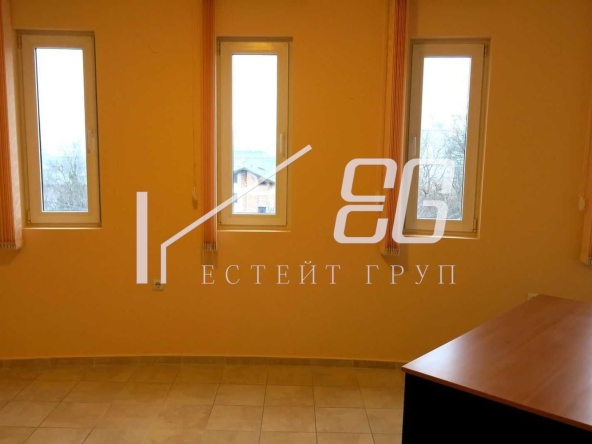 Дава се под наем Офис в Варна, Бизнес хотел - 70 кв.м за 500 € - Снимка #1