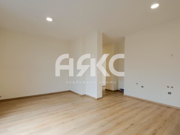 Тристаен апартамент в София, Манастирски ливади - 155 кв.м за 1096 €/кв.м - Снимка #1