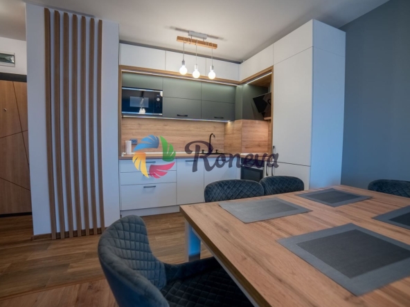 Дава се под наем Двустаен апартамент в Варна, Център - 60 кв.м за 598.23 € - Снимка #1
