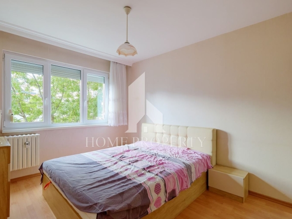 Дава се под наем Тристаен апартамент в София, Младост 2 - 110 кв.м за 757.86 € - Снимка #1