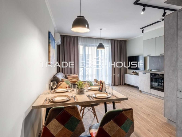 Дава се под наем Двустаен апартамент в Пловдив, Кършияка - 65 кв.м за 600 € - Снимка #1