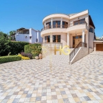 Къща в Варна, м-т Евксиноград - 660 кв.м за 1591 €/кв.м - Снимка #1