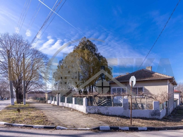 Къща в с. Чернево, Област Варна - 207 кв.м за 628 €/кв.м - Снимка #1