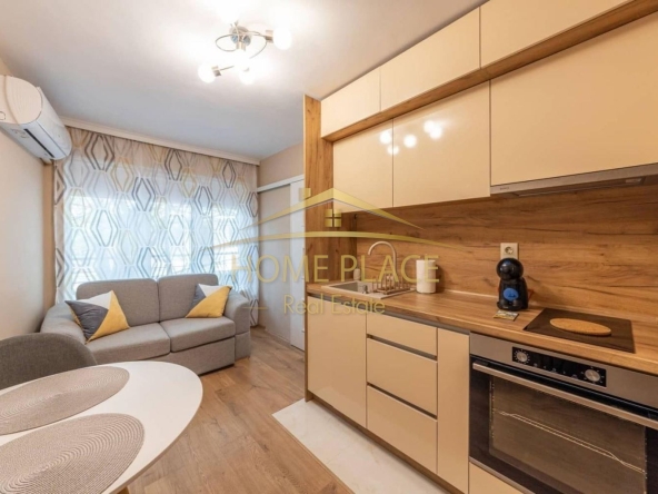 Дава се под наем Двустаен апартамент в Варна, Гръцка махала - 50 кв.м за 688.5 € - Снимка #1