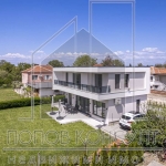 Къща в с. Бенковски, Област Пловдив - 205 кв.м за 1400 €/кв.м - Снимка #1