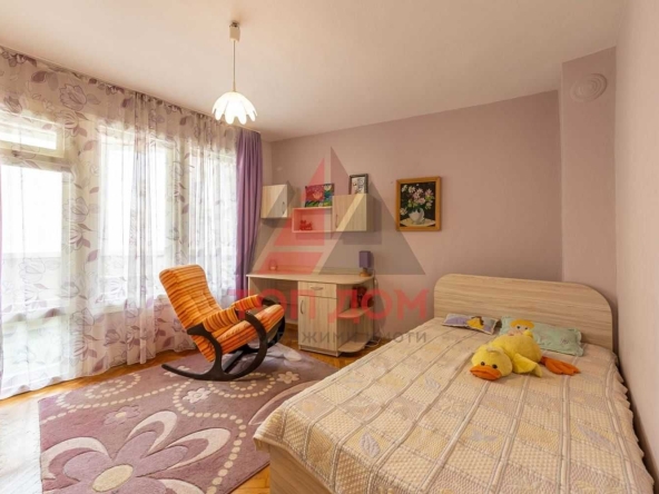 Тристаен апартамент в Варна, Бриз - 90 кв.м за 1490 €/кв.м - Снимка #1