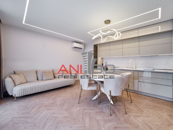 Тристаен апартамент в Варна, Лятно кино Тракия - 93 кв.м за 3107 €/кв.м - Снимка #1