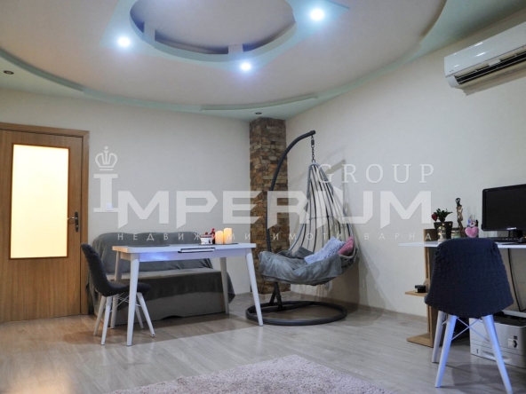 Четиристаен апартамент в Варна, Колхозен пазар - 96 кв.м за 1928 €/кв.м - Снимка #1