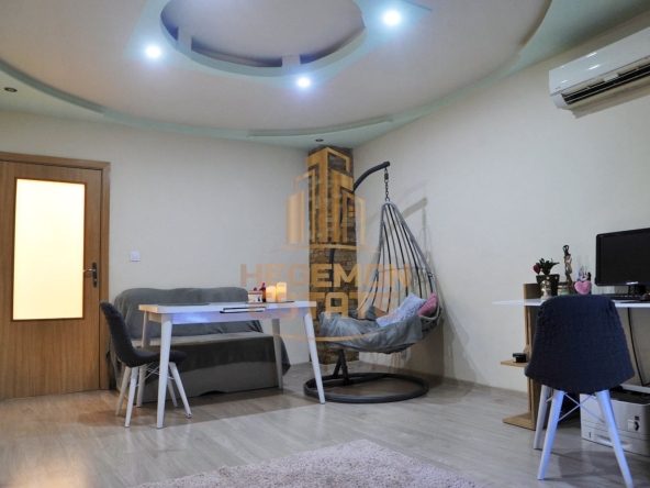 Четиристаен апартамент в Варна, Колхозен пазар - 93 кв.м за 1936 €/кв.м - Снимка #1