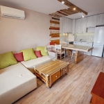 Дава се под наем Тристаен апартамент в Варна, Левски - 97 кв.м за 777.75 € - Снимка #1
