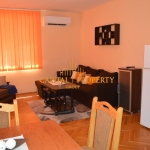 Дава се под наем Двустаен апартамент в Варна, Чайка - 65 кв.м за 433.5 € - Снимка #1