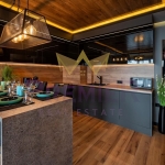 Дава се под наем Двустаен апартамент в Варна, Бриз - 70 кв.м за 918 € - Снимка #1