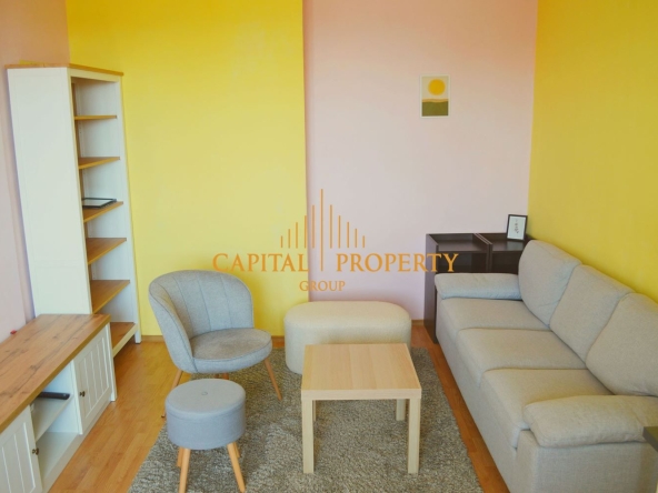 Дава се под наем Двустаен апартамент в Варна, Център - 60 кв.м за 400 € - Снимка #1