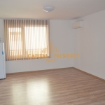 Дава се под наем Офис в Варна, Победа - 56 кв.м за 405.96 € - Снимка #1