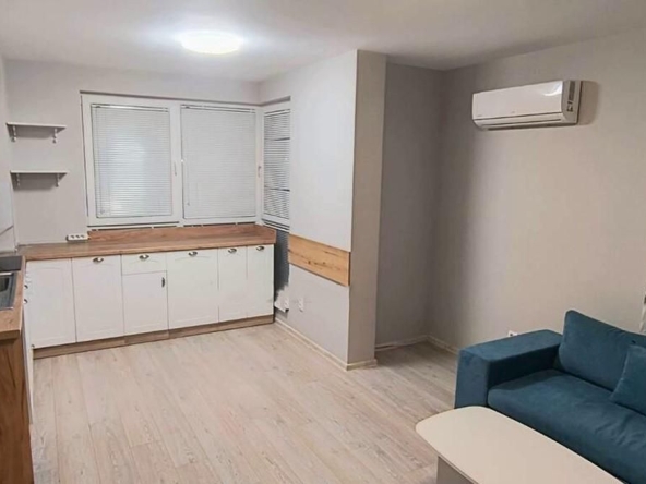 Дава се под наем Тристаен апартамент в София, Люлин 8 - 80 кв.м за 650 € - Снимка #1