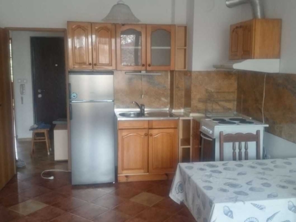Дава се под наем Тристаен апартамент в София, Център - 86 кв.м за 600 € - Снимка #1