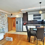 Дава се под наем Тристаен апартамент в София, Център - 89 кв.м за 700 € - Снимка #1