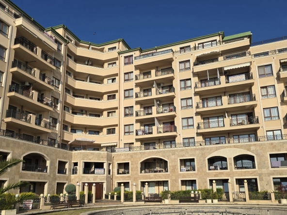 Двустаен апартамент в Варна, м-т Боклук Тарла - 70 кв.м за 8 €/кв.м - Снимка #1