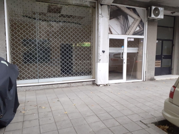 Дава се под наем Магазин в Бургас, Акациите - 45 кв.м за 408 € - Снимка #1