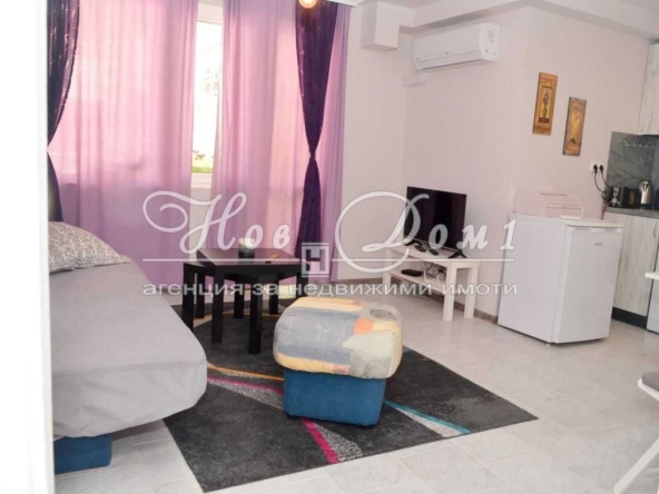 Дава се под наем Двустаен апартамент в Варна, Спортна зала - 77 кв.м за 459 € - Снимка #1