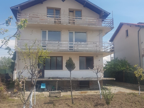 Къща в Дупница - 172 кв.м за 472 €/кв.м - Снимка #1