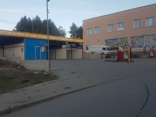 Промишлена сграда в Дупница - 440 кв.м за 637 €/кв.м - Снимка #1