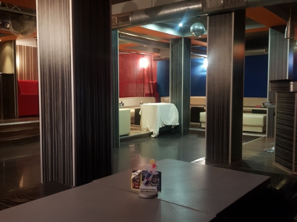 Заведение в с. Стоб, Област Кюстендил - 180 кв.м за 609 €/кв.м - Снимка #1