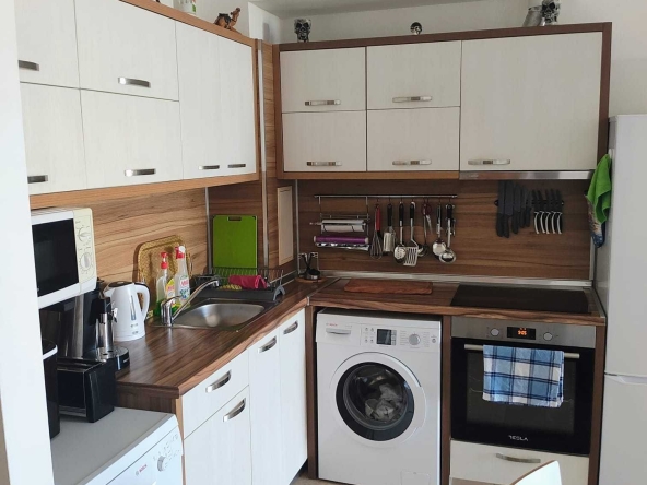 Двустаен апартамент в к.к. Слънчев бряг - 66 кв.м за 985 €/кв.м - Снимка #1