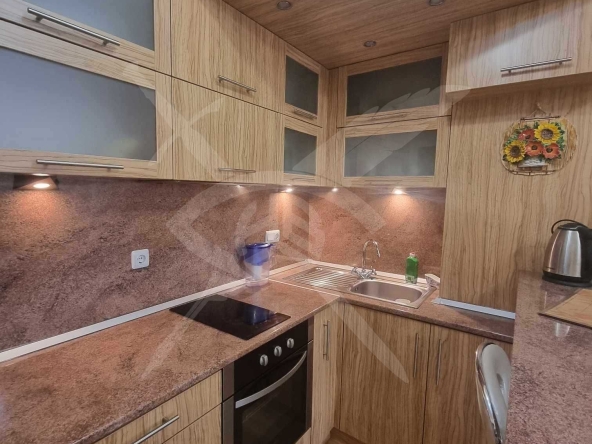 Дава се под наем Двустаен апартамент в Варна, Общината - 60 кв.м за 550 € - Снимка #1