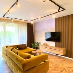 Дава се под наем Тристаен апартамент в к.к. Св.Св. Константин и Елена - 100 кв.м за 1300 € - Снимка #1