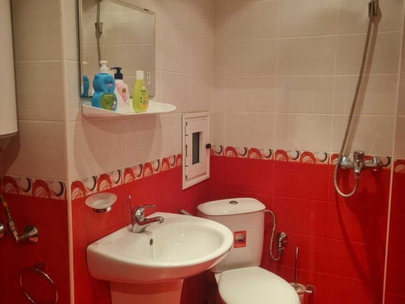 Двустаен апартамент в Плевен, Дружба 3 - 60 кв.м за 1125 €/кв.м - Снимка #1