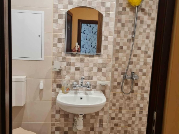 Двустаен апартамент в Плевен, Идеален център - 63 кв.м за 1508 €/кв.м - Снимка #1