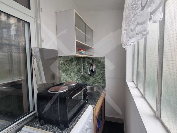 Дава се под наем Едностаен апартамент в Варна, Център - 25 кв.м за 250 € - Снимка #1