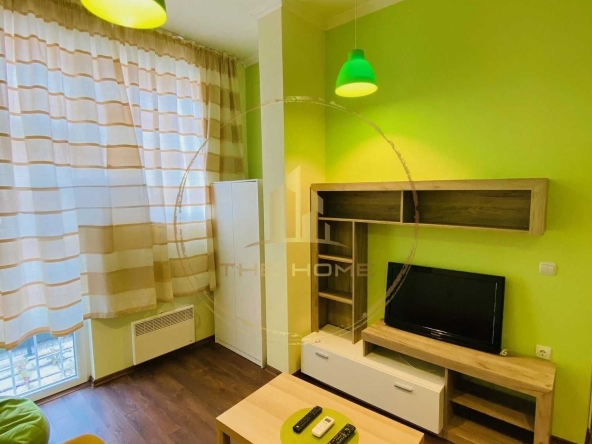 Дава се под наем Двустаен апартамент в Варна, Цветен квартал - 58 кв.м за 456 € - Снимка #1