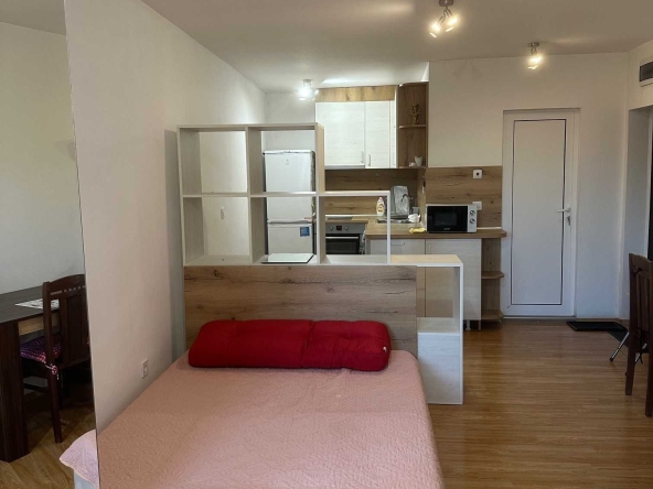 Дава се под наем Едностаен апартамент в Варна, Погреби - 30 кв.м за 280.5 € - Снимка #1