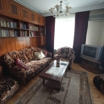 Дава се под наем Тристаен апартамент в Пловдив, Мараша - 120 кв.м за 408 € - Снимка #1