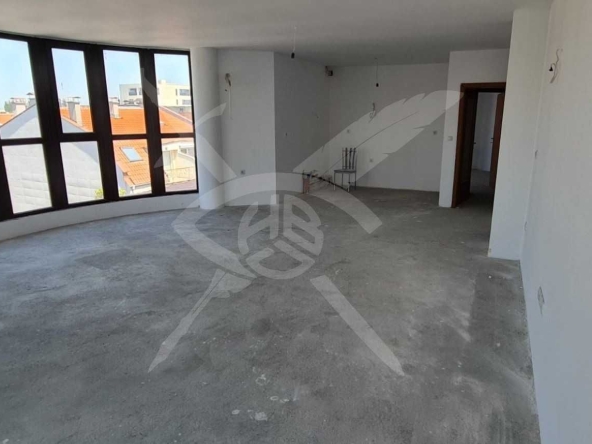 Многостаен апартамент в Пловдив, Кършияка - 192 кв.м за 1407 €/кв.м - Снимка #1