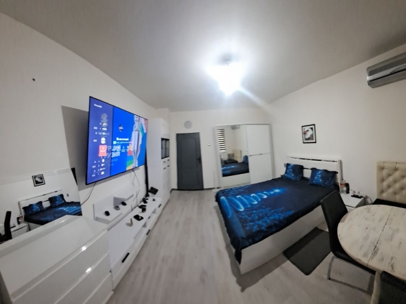 Четиристаен апартамент в Добрич, Център - 95 кв.м за 1155 €/кв.м - Снимка #1