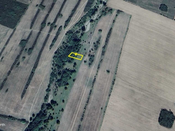 Земеделски имот в с. Дъбене, Област Пловдив -  кв.м за 510 €/дка - Снимка #1