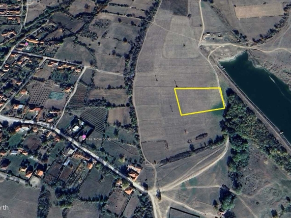 Парцел в с. Васил Левски, Област Пловдив - 5 кв.м за 4029 €/кв.м - Снимка #1