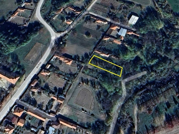 Парцел в с. Соколица, Област Пловдив - 830 кв.м за 4 €/кв.м - Снимка #1
