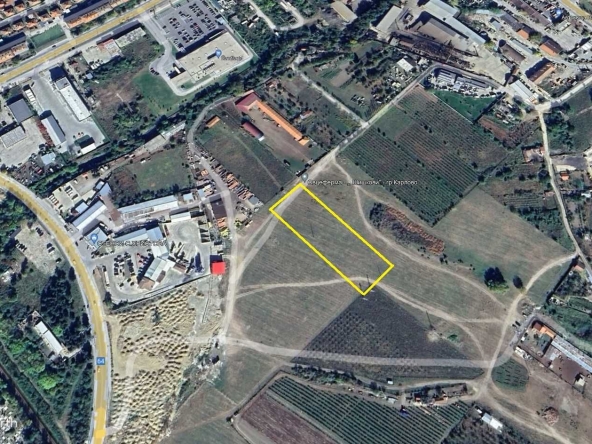 Парцел в Карлово - 5600 кв.м за 4 €/кв.м - Снимка #1