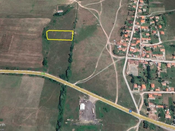 Парцел в с. Васил Левски, Област Пловдив - 3650 кв.м за 2 €/кв.м - Снимка #1