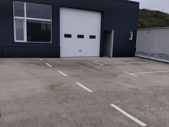 Дава се под наем Промишлена сграда в Дупница - 95 кв.м за 612 € - Снимка #1