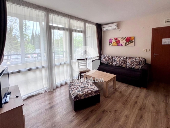 Двустаен апартамент в к.к. Слънчев бряг - 45 кв.м за 771 €/кв.м - Снимка #1