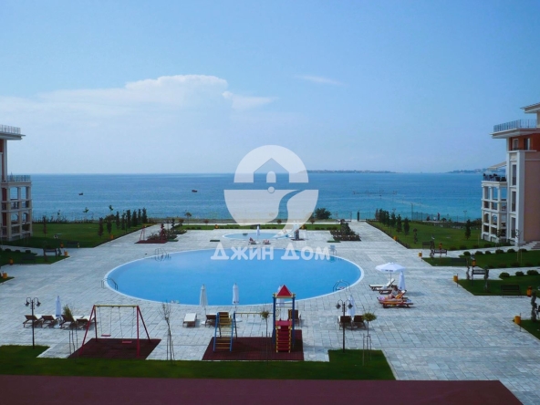 Четиристаен апартамент в Свети Влас - 143 кв.м за 1903 €/кв.м - Снимка #1