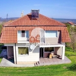 Къща в с. Гроздьово, Област Варна - 200 кв.м за 600 €/кв.м - Снимка #1