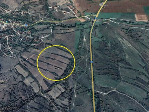 Земеделски имот в с. Михилци, Област Пловдив -  кв.м за 494 €/дка - Снимка #1